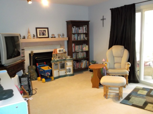 1909 W Grandview Dr, Mchenry, IL 60050 photo 4