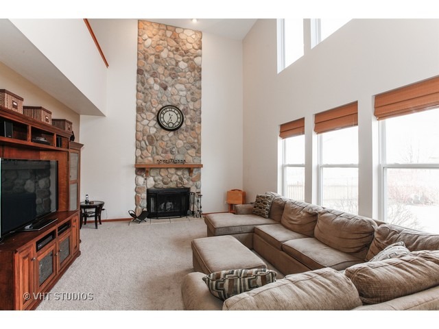 1915 Windstone Dr, Plainfield, IL 60586 photo 6