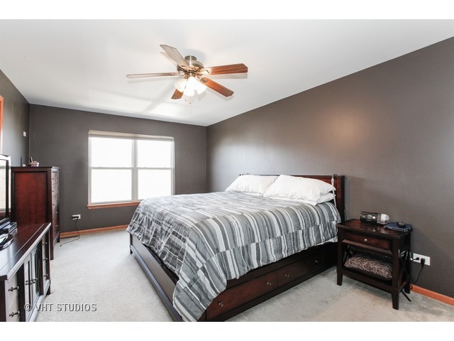1915 Windstone Dr, Plainfield, IL 60586 photo 10