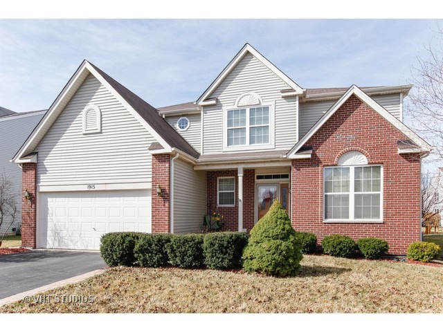 1915 Windstone Dr, Plainfield, IL 60586 photo 1