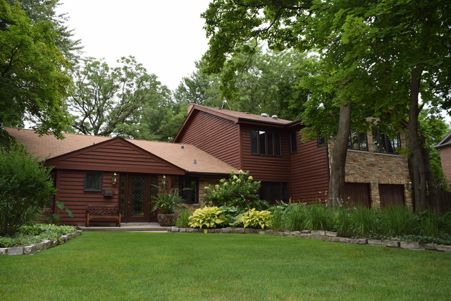 2230 Silverpine Dr, Glenview, IL 60025 photo 1