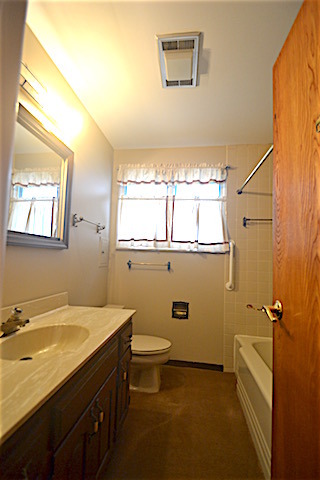 208 S Beverly St, Wheaton, IL 60187 photo 14