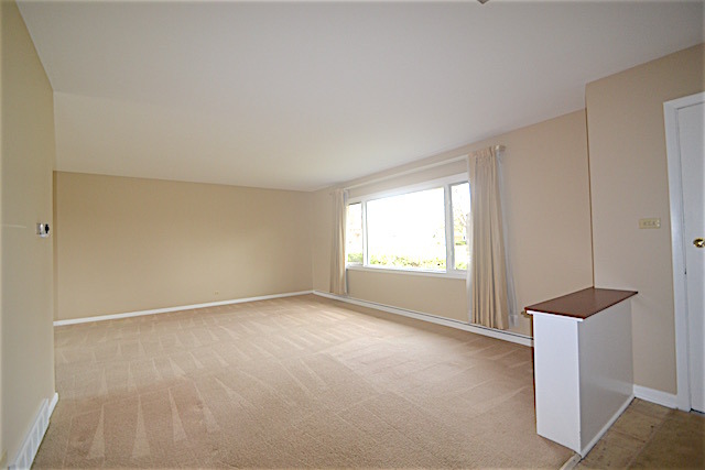 208 S Beverly St, Wheaton, IL 60187 photo 3