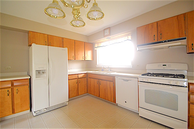 208 S Beverly St, Wheaton, IL 60187 photo 10