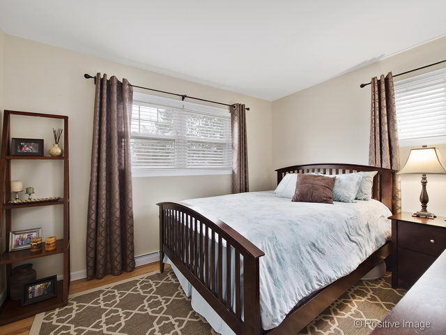 482 E Park Ave, Elmhurst, IL 60126 photo 16
