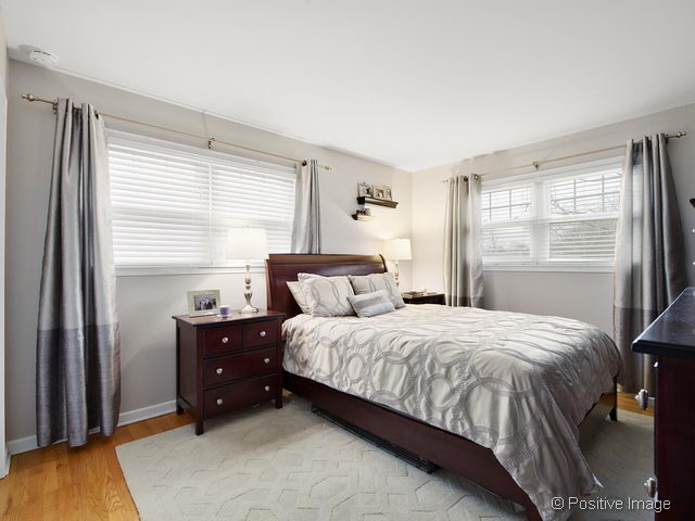 482 E Park Ave, Elmhurst, IL 60126 photo 13