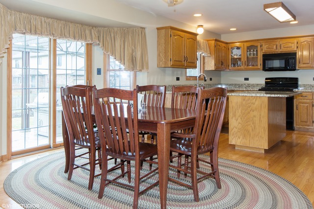 24103 Simo Dr, Plainfield, IL 60586 photo 8