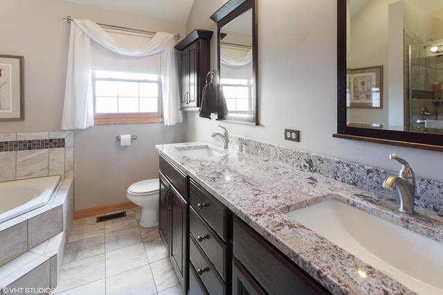 24103 Simo Dr, Plainfield, IL 60586 photo 11