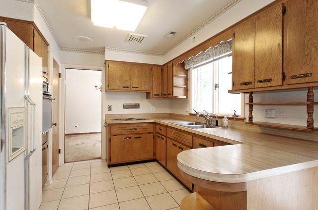 746 Becker Rd, Glenview, IL 60025 photo 4