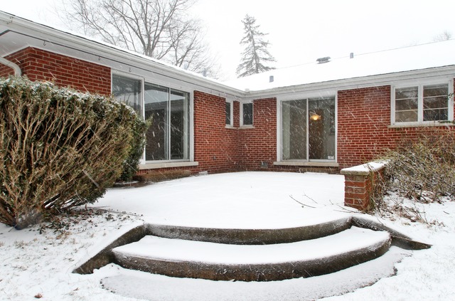 746 Becker Rd, Glenview, IL 60025 photo 9