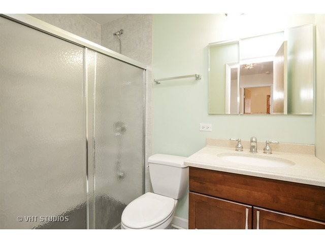 2148 Plainfield Dr, Des Plaines, IL 60018 photo 12