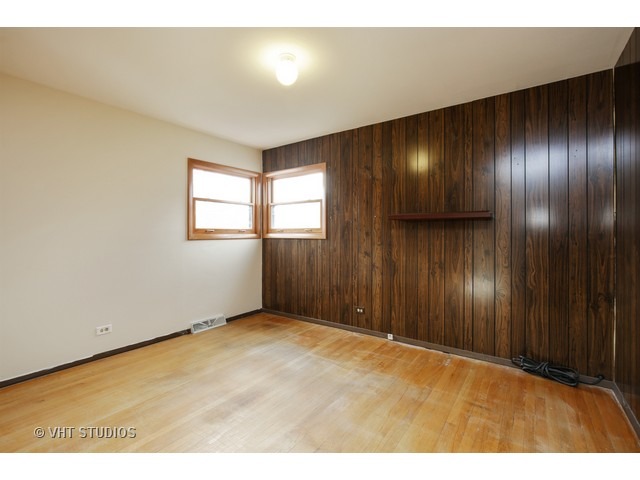 2148 Plainfield Dr, Des Plaines, IL 60018 photo 11