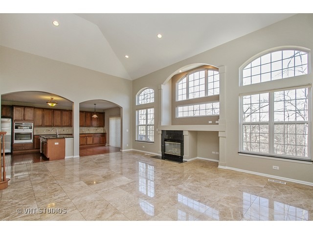 213 Regency Ct, Bartlett, IL 60103 photo 8
