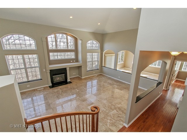 213 Regency Ct, Bartlett, IL 60103 photo 10