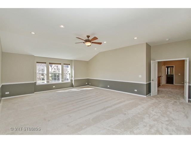 213 Regency Ct, Bartlett, IL 60103 photo 16