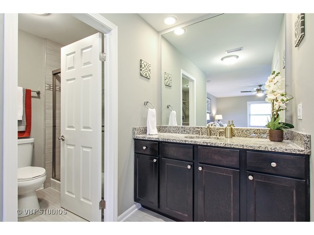 1 Red Haw Rd, Rolling Meadows, IL 60008 photo 12
