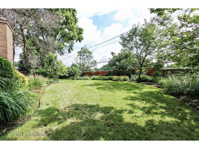 1 Red Haw Rd, Rolling Meadows, IL 60008 photo 20