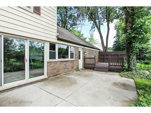 1 Red Haw Rd, Rolling Meadows, IL 60008 photo 19