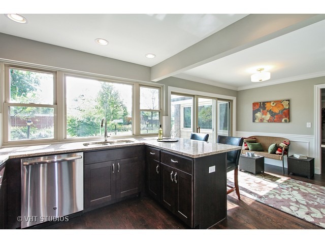 1 Red Haw Rd, Rolling Meadows, IL 60008 photo 5