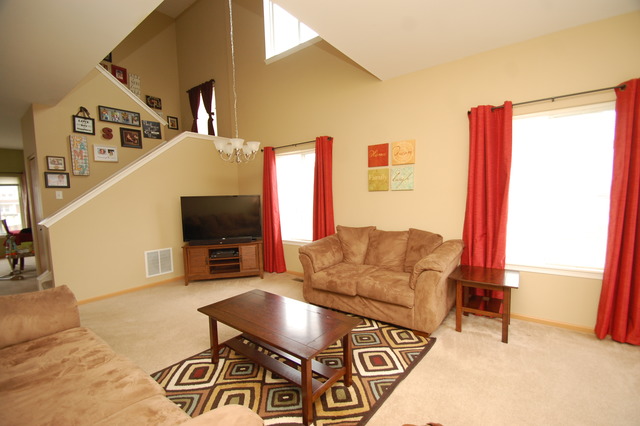 2719 Hoffman St, Plano, IL 60545 photo 7