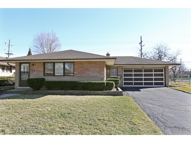 601 Ambleside Rd, Des Plaines, IL 60016 photo 1