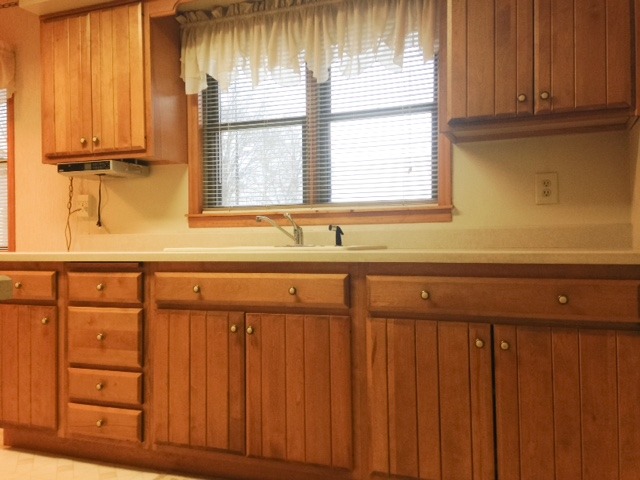 2104 Champlain St, Ottawa, IL 61350 photo 8