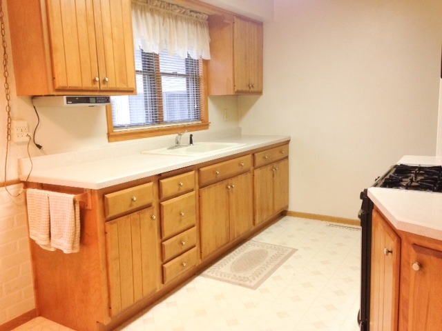 2104 Champlain St, Ottawa, IL 61350 photo 9
