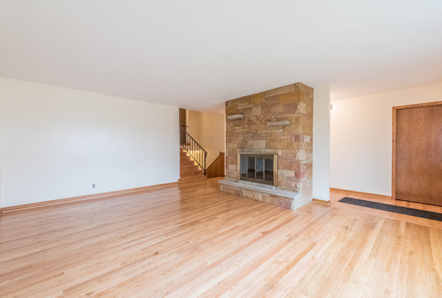1929 Robert St, Aurora, IL 60506 photo 4