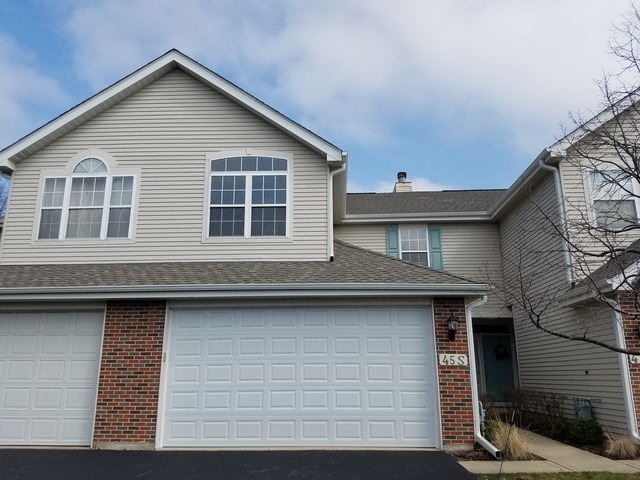 45 S Oakhurst Dr, Aurora, IL 60504 photo 1
