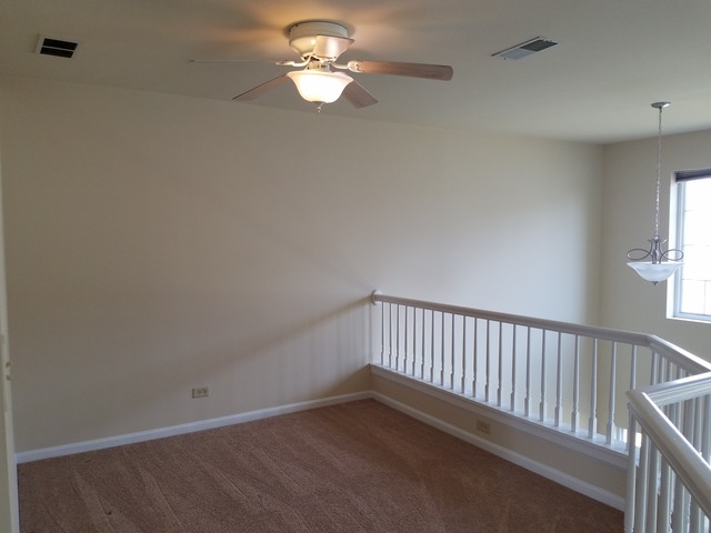 45 S Oakhurst Dr, Aurora, IL 60504 photo 9