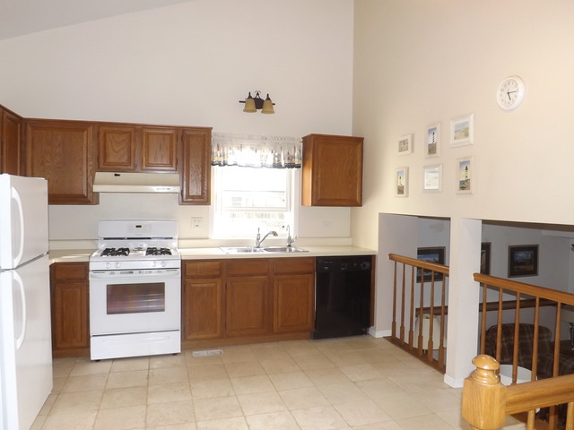 935 Fox Run Ln, Algonquin, IL 60102 photo 7