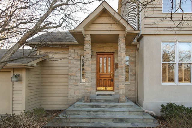 145 E County Line Rd, Barrington, IL 60010 photo 2