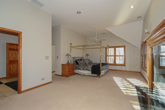 145 E County Line Rd, Barrington, IL 60010 photo 14