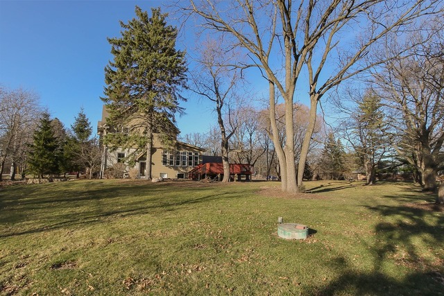 145 E County Line Rd, Barrington, IL 60010 photo 24