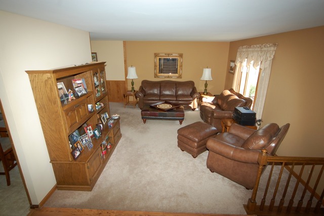 269 Jackson Ct, Bartlett, IL 60103 photo 2