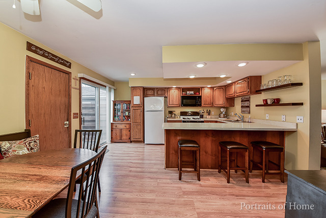 355 Monroe St, Oswego, IL 60543 photo 5