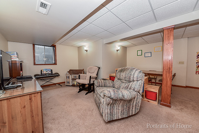 355 Monroe St, Oswego, IL 60543 photo 15