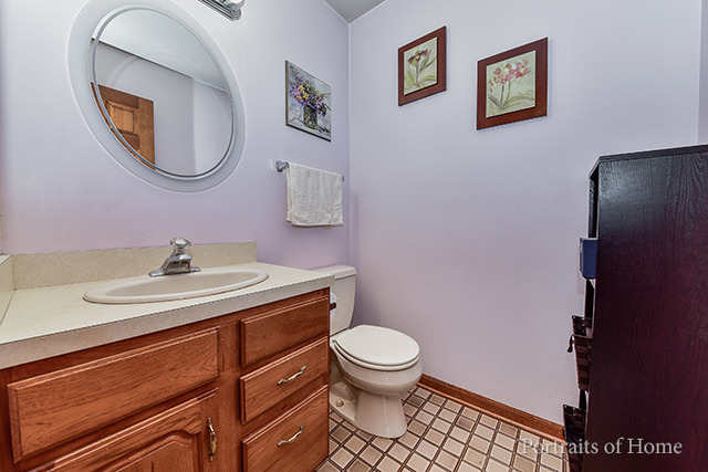 355 Monroe St, Oswego, IL 60543 photo 10