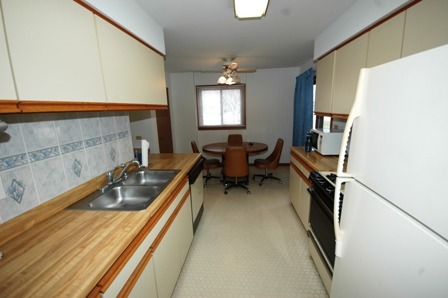 660 Waverly Dr #B, Elgin, IL 60120 photo 7