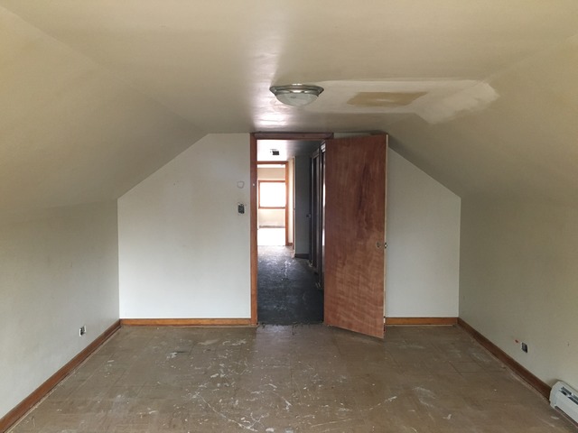 5718 S Artesian Ave, Chicago, IL 60629 photo 17