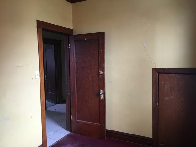 5718 S Artesian Ave, Chicago, IL 60629 photo 9