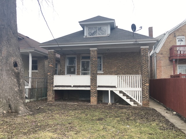 5718 S Artesian Ave, Chicago, IL 60629 photo 2