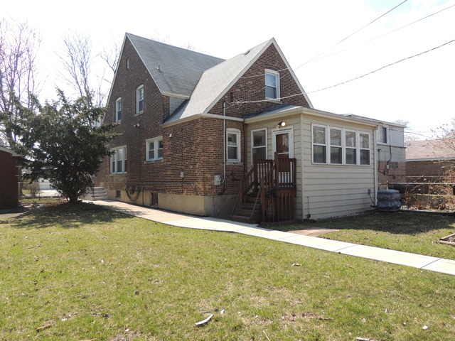 362 E 89th Pl, Chicago, IL 60619 photo 2