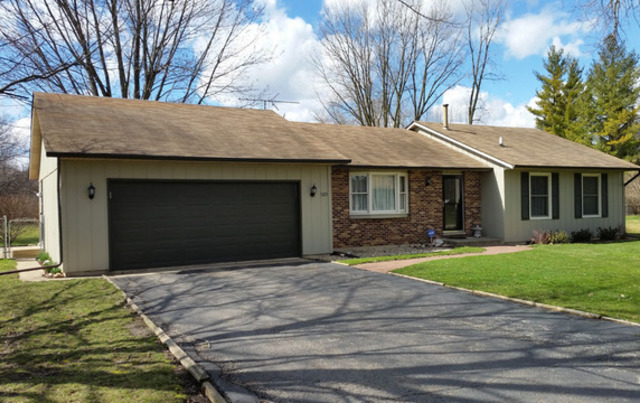 5215 Meadow St, Mchenry, IL 60051 photo 1