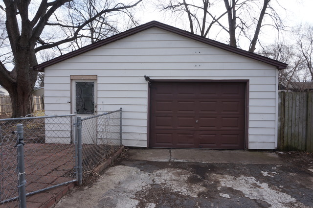 804 Richard St, Aurora, IL 60506 photo 14