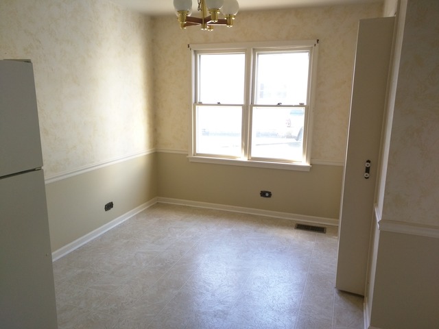 210 Sarah Ct, Wheeling, IL 60090 photo 4