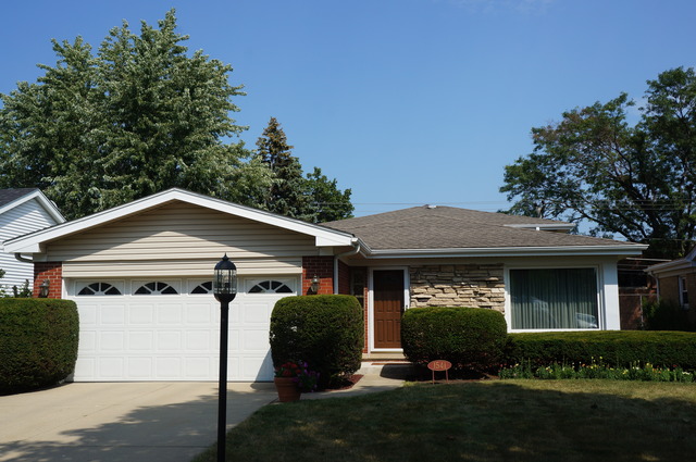 1541 Webster Ln, Des Plaines, IL 60018 photo 2