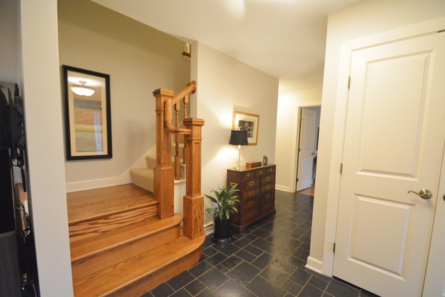 137 George St, Wheaton, IL 60189 photo 2