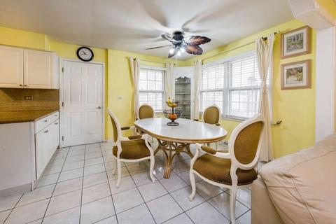2806 Covert Rd, Glenview, IL 60025 photo 4