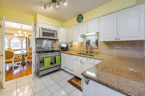 2806 Covert Rd, Glenview, IL 60025 photo 3